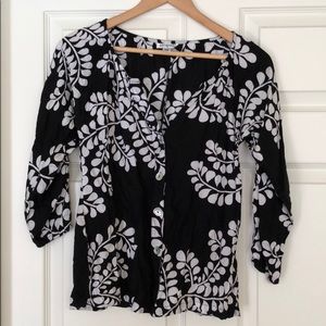 Buttoned blouse